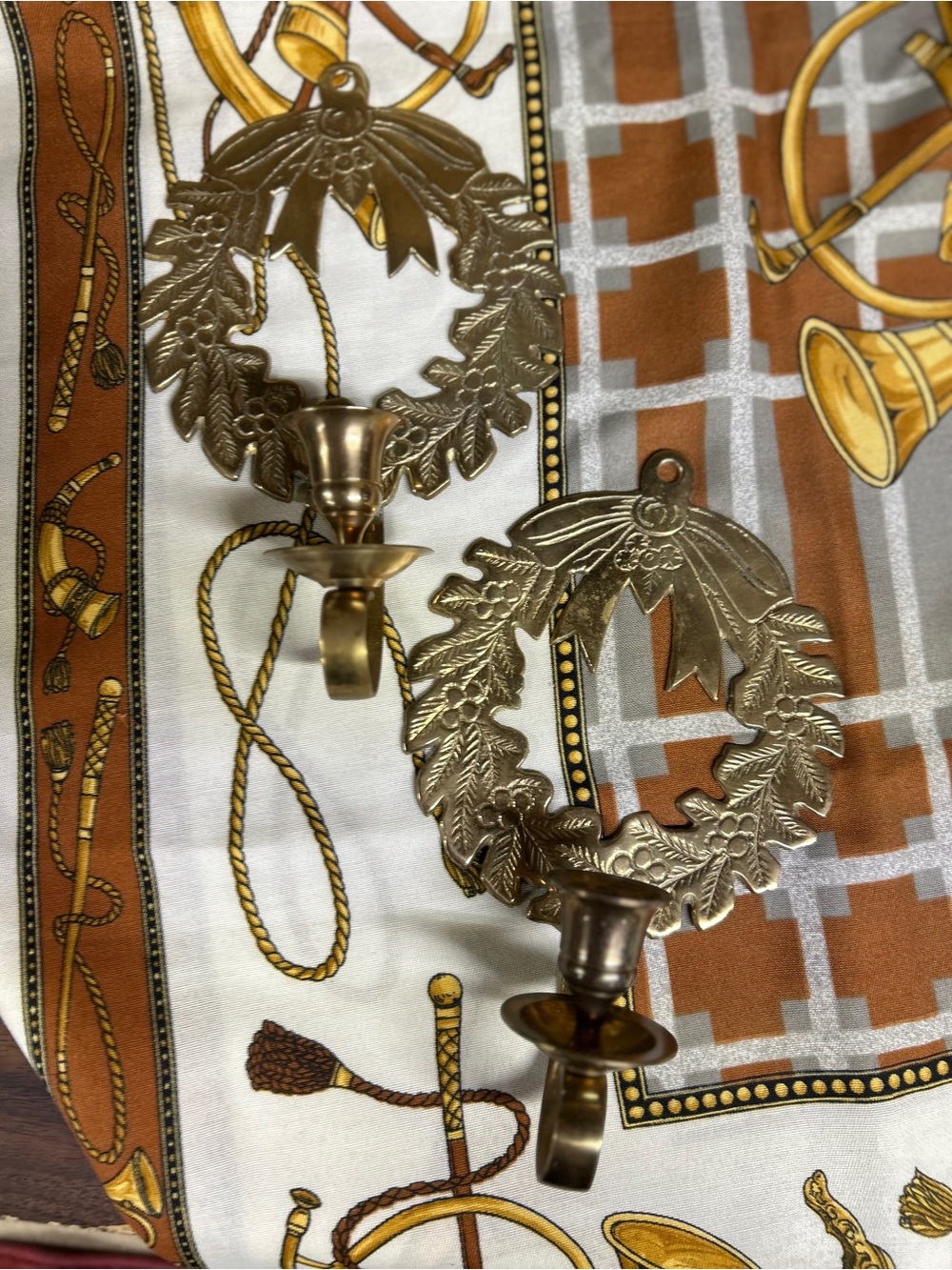 Hosley Brass Wreath Wall Candle Sconces - Gold Finish